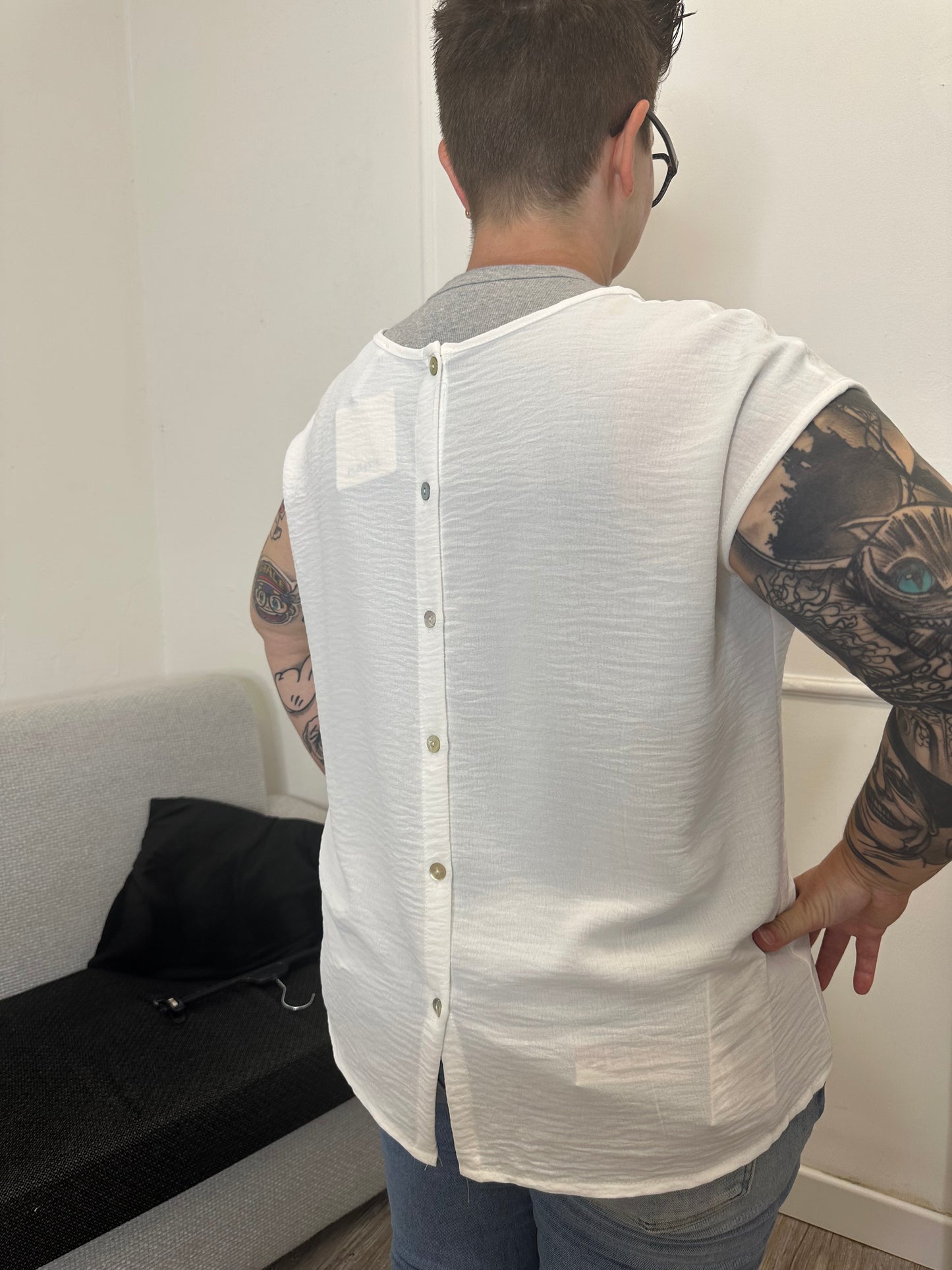 MAGLIA BOTTONI + COLORI
