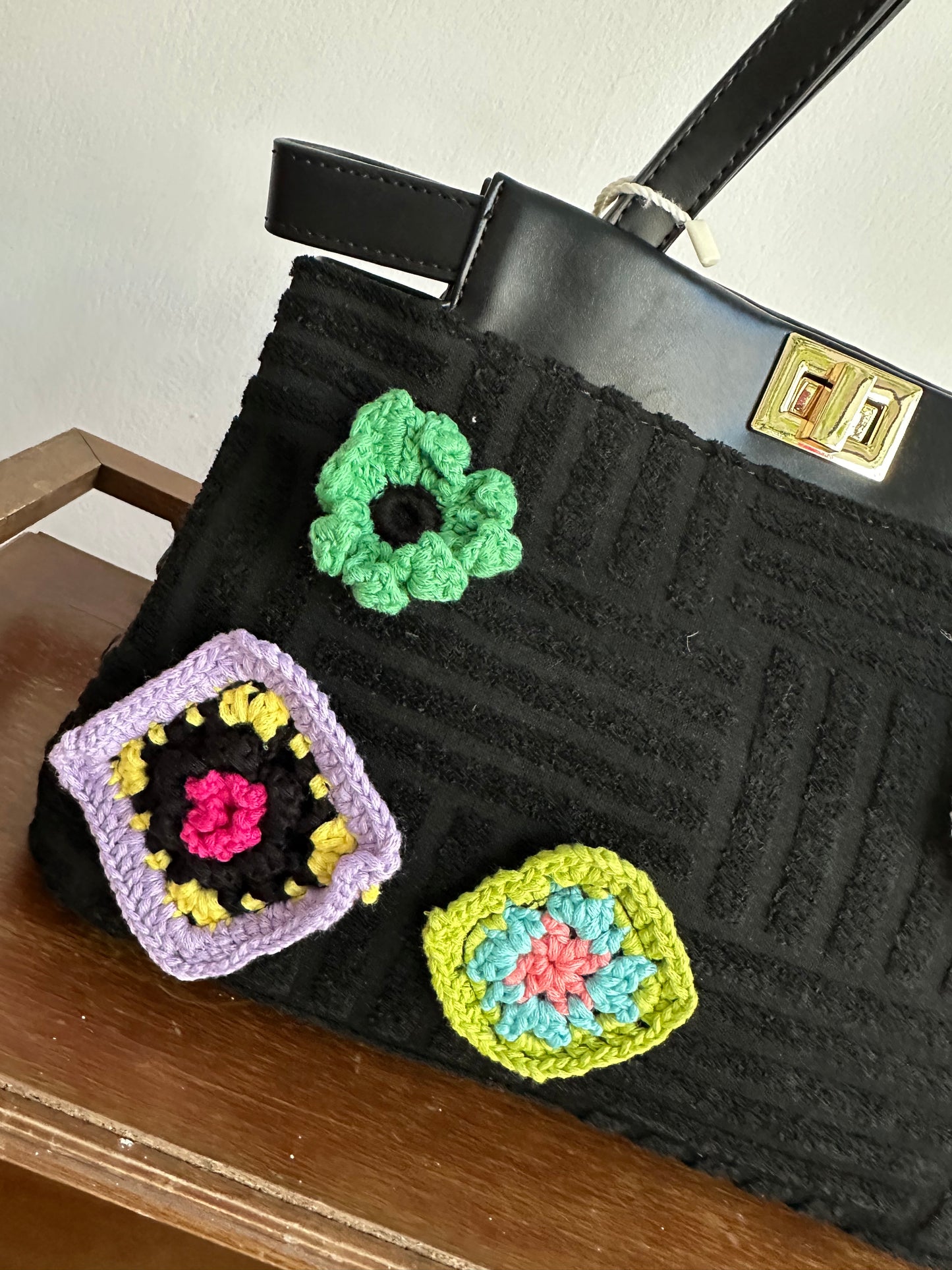 Kelly con Fiori Uncinetto