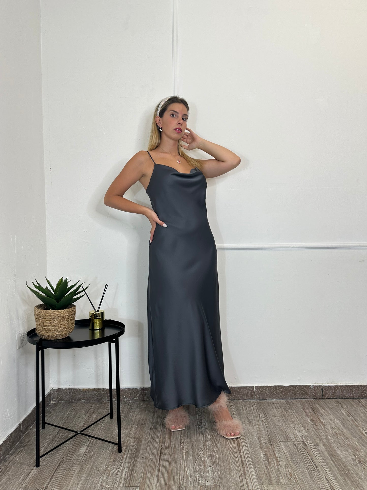 Abito in satin Nadine