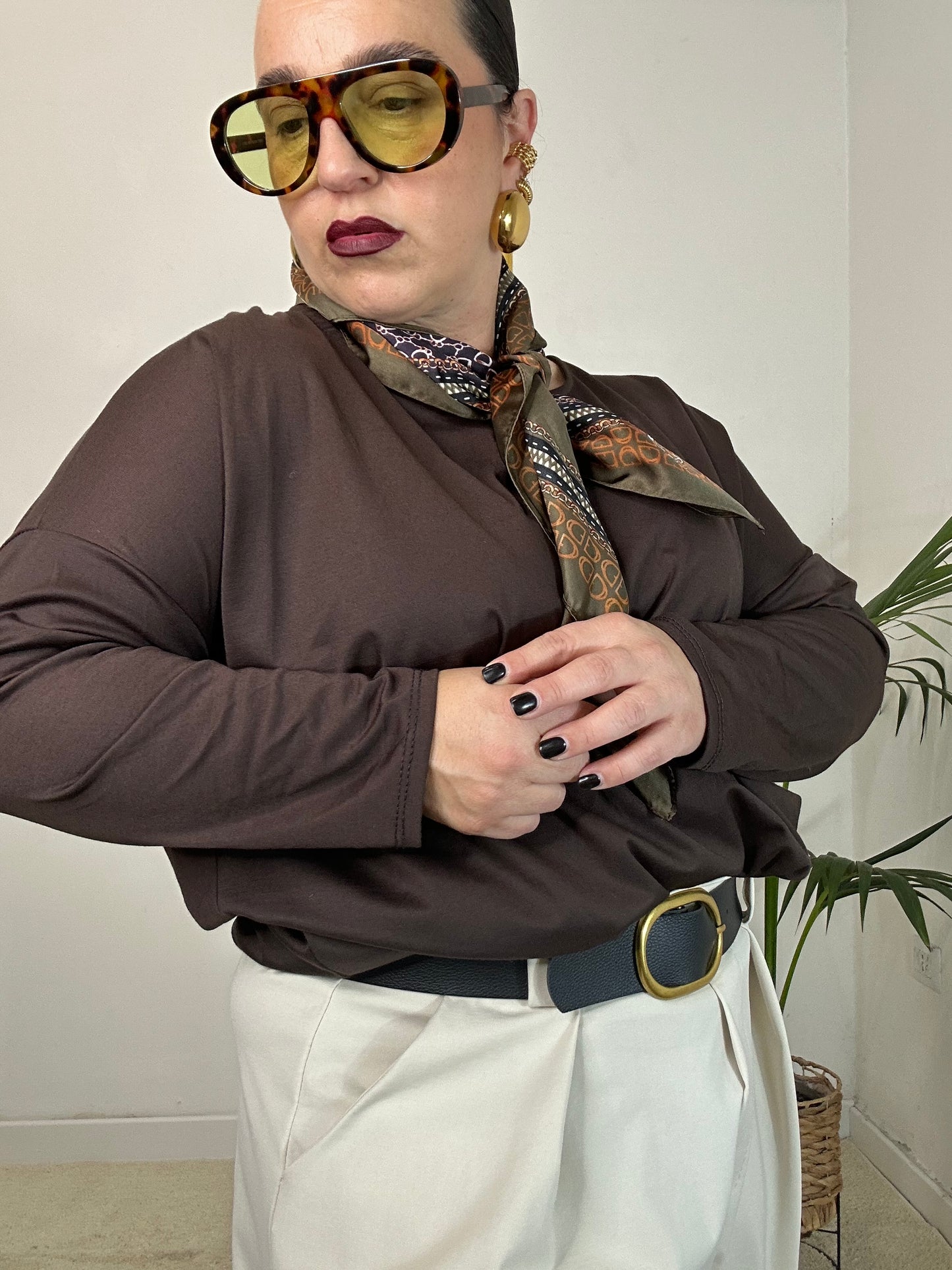 MAGLIA BASICA CON FOULARD