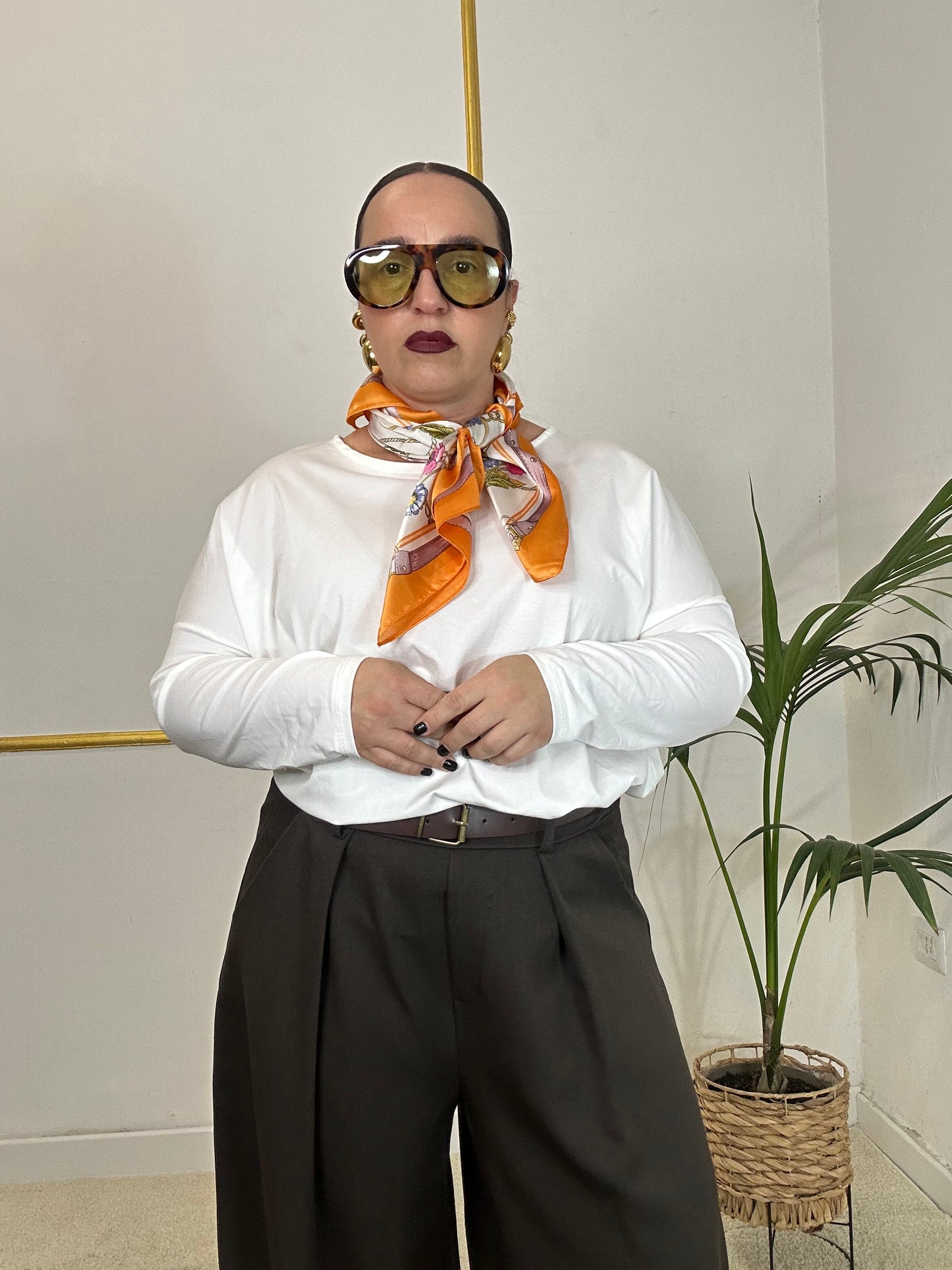 MAGLIA BASICA CON FOULARD
