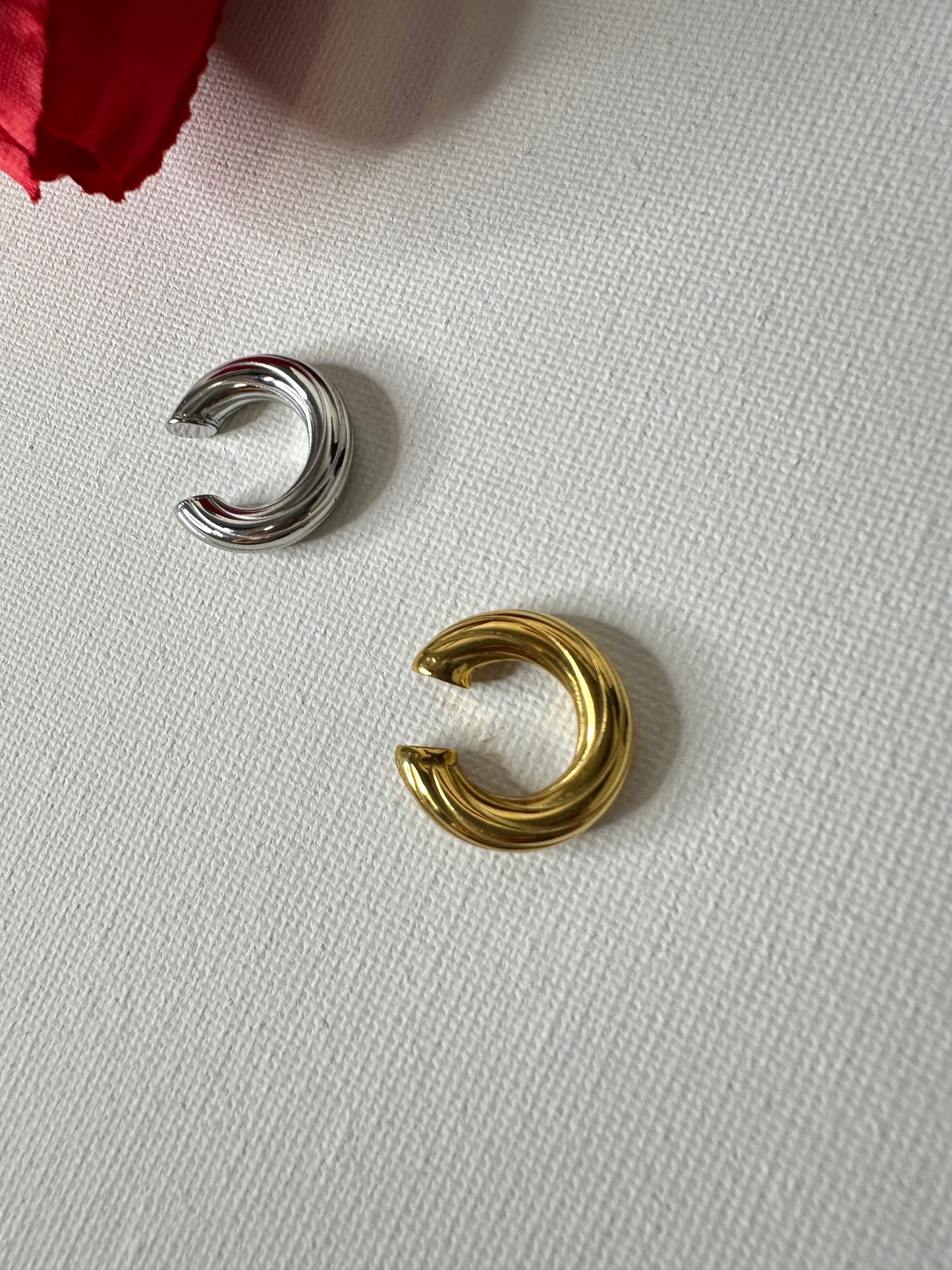 “EAR CUF” PICCOLO RIGATO