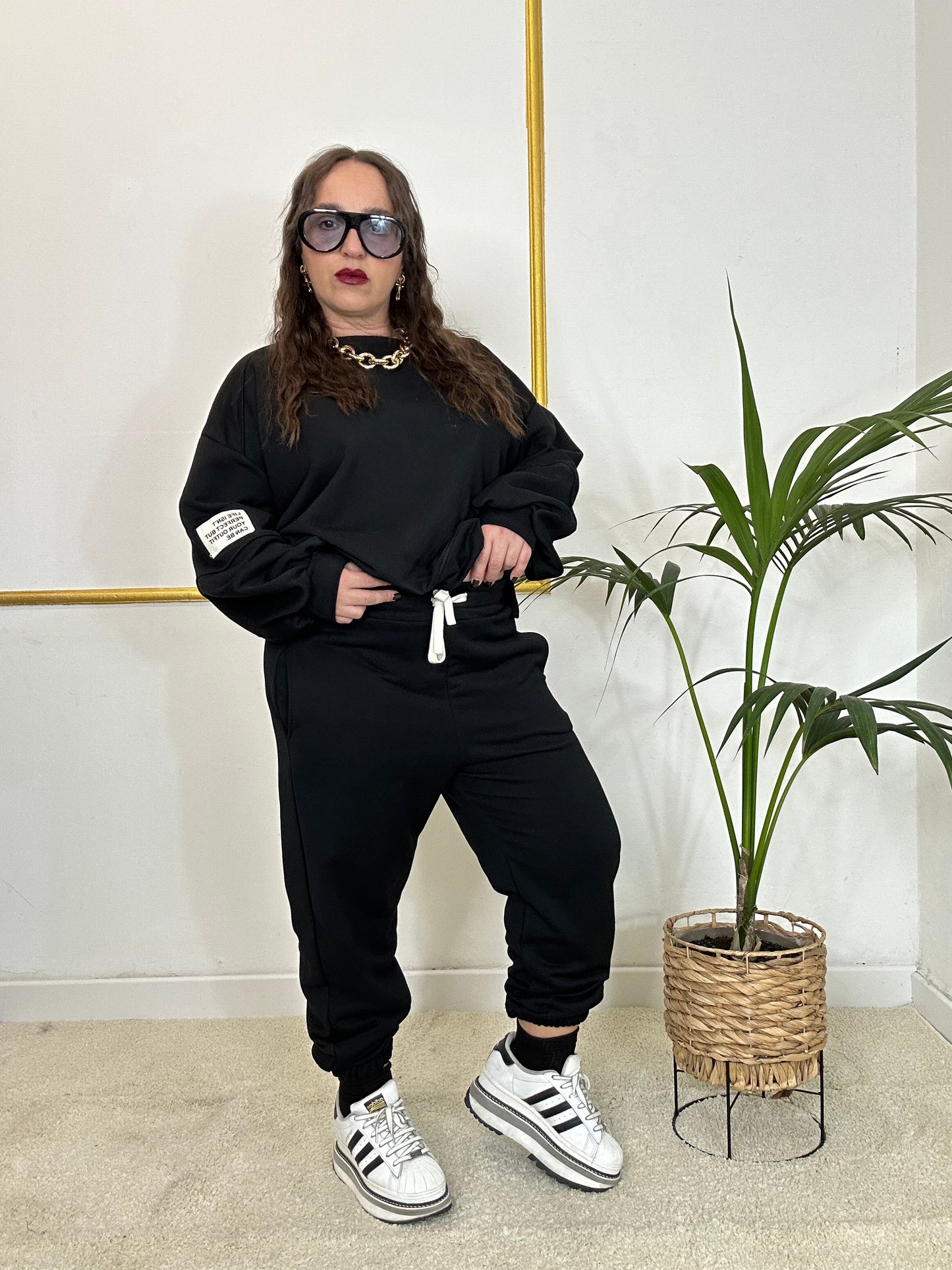 TUTA SOFIA NERA
