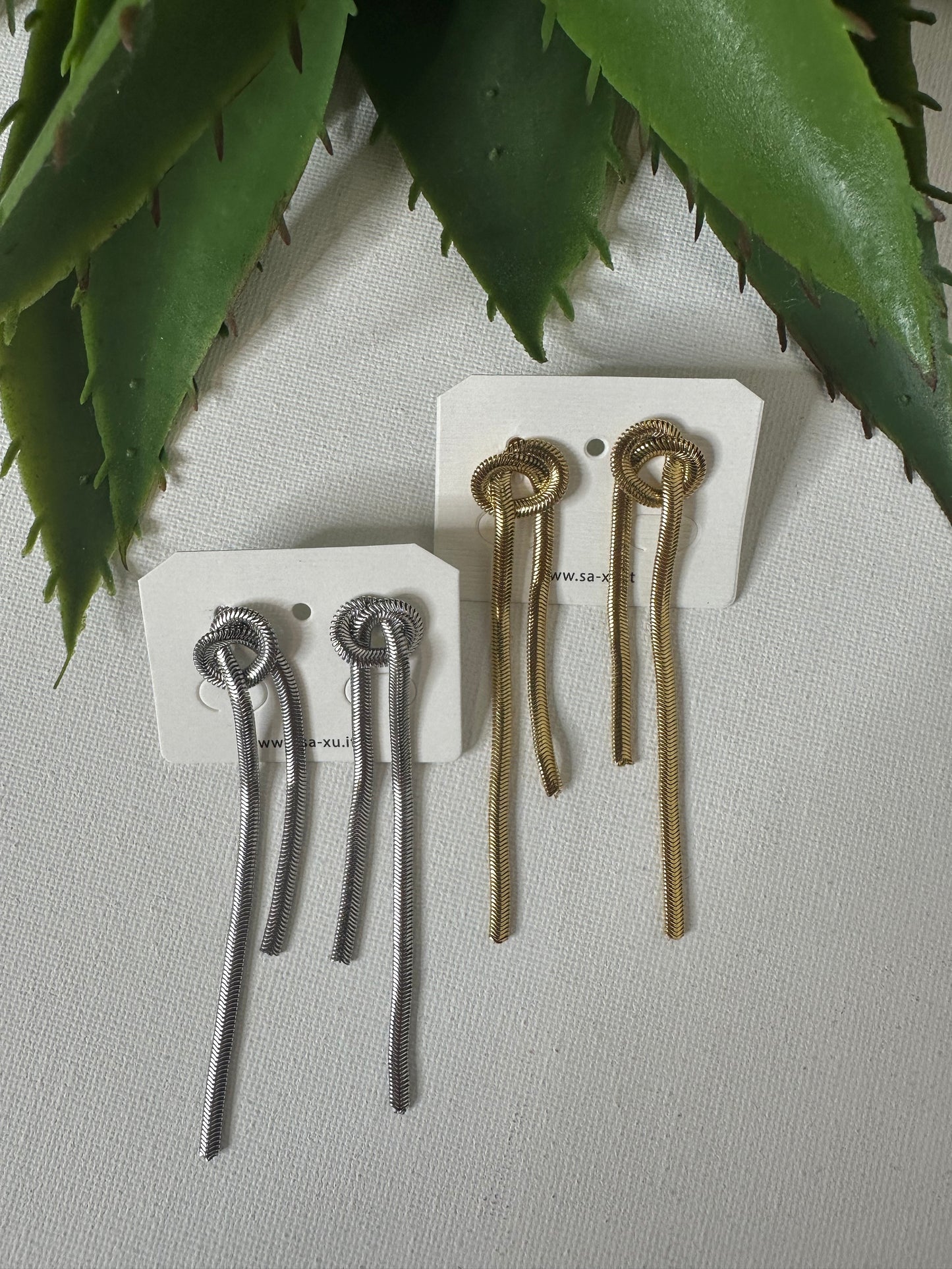 Orecchino Nodo Pendente