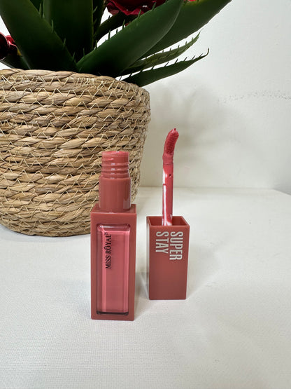 MISS ROYAL – Velvet Matte Lip Glaz