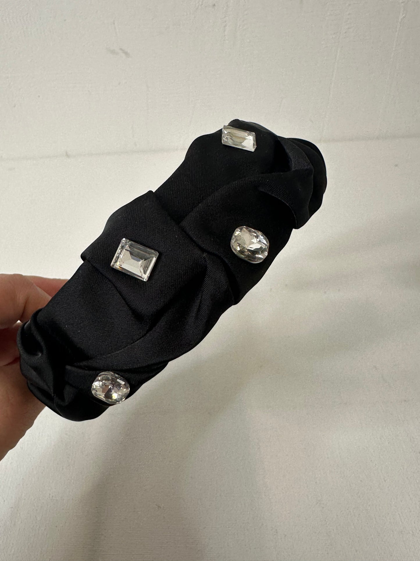 CERCHIETTO NERO STRASS