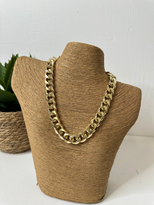 Collana catena media