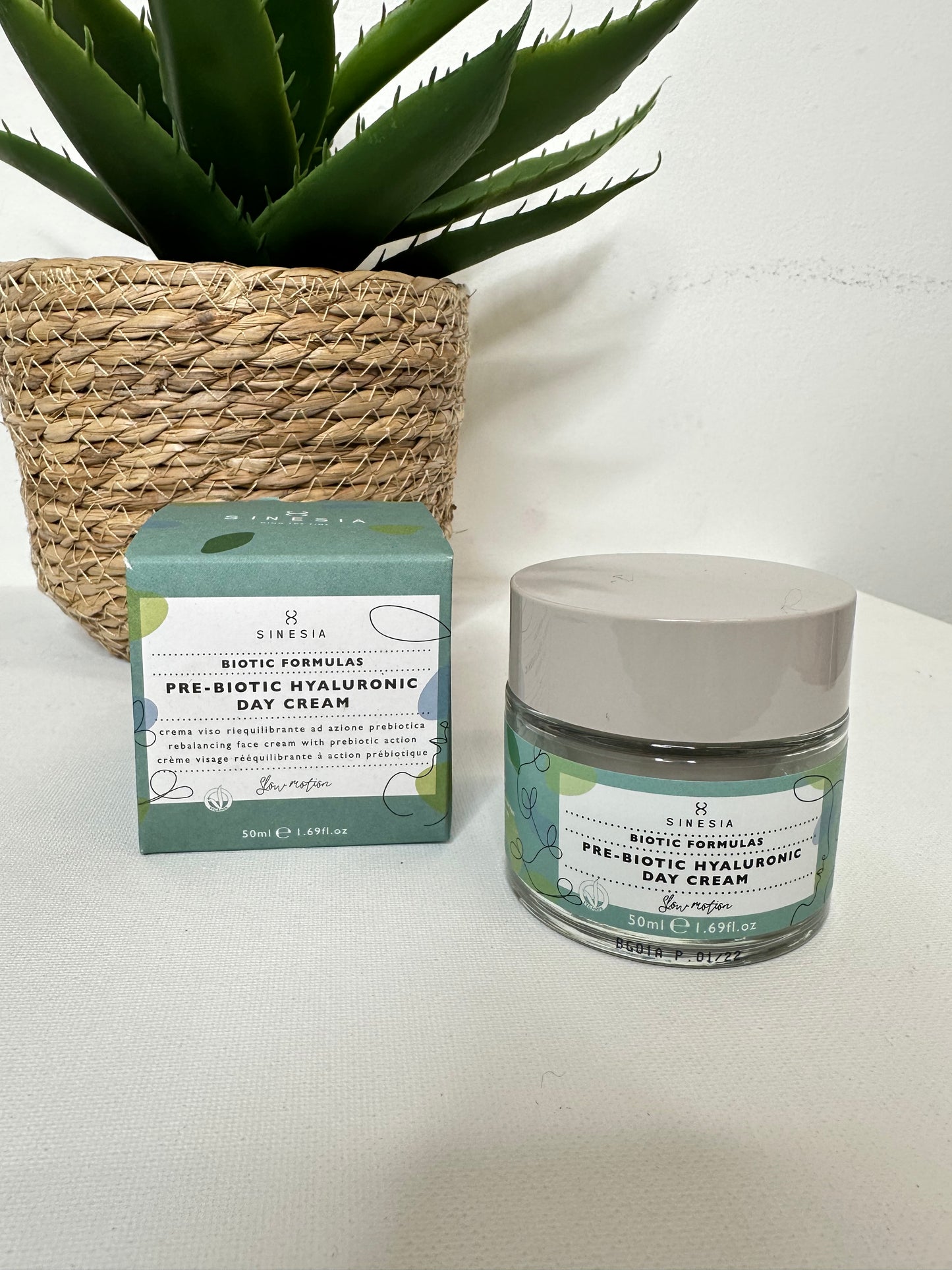 SINESIA – Pre-Biotic Hyaluronic Day Cream | Crema Viso Prebiotica riequilibrante (50 ml)