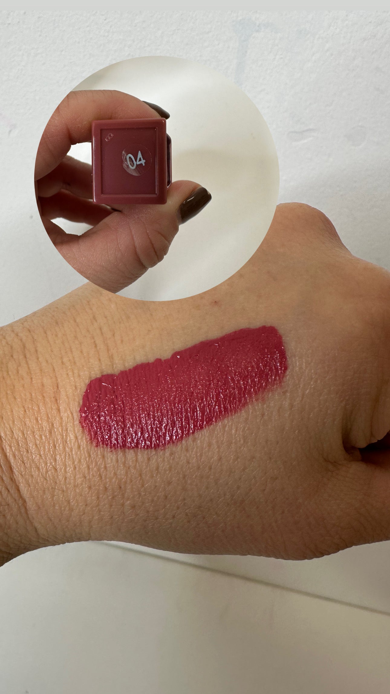 MISS ROYAL – Velvet Matte Lip Glaz