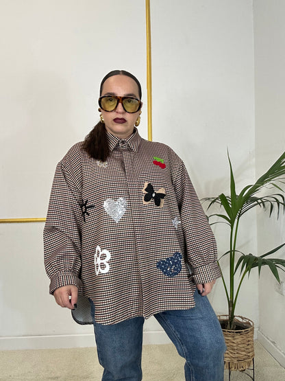 CAMICIA QUADRETTI CON PATCH