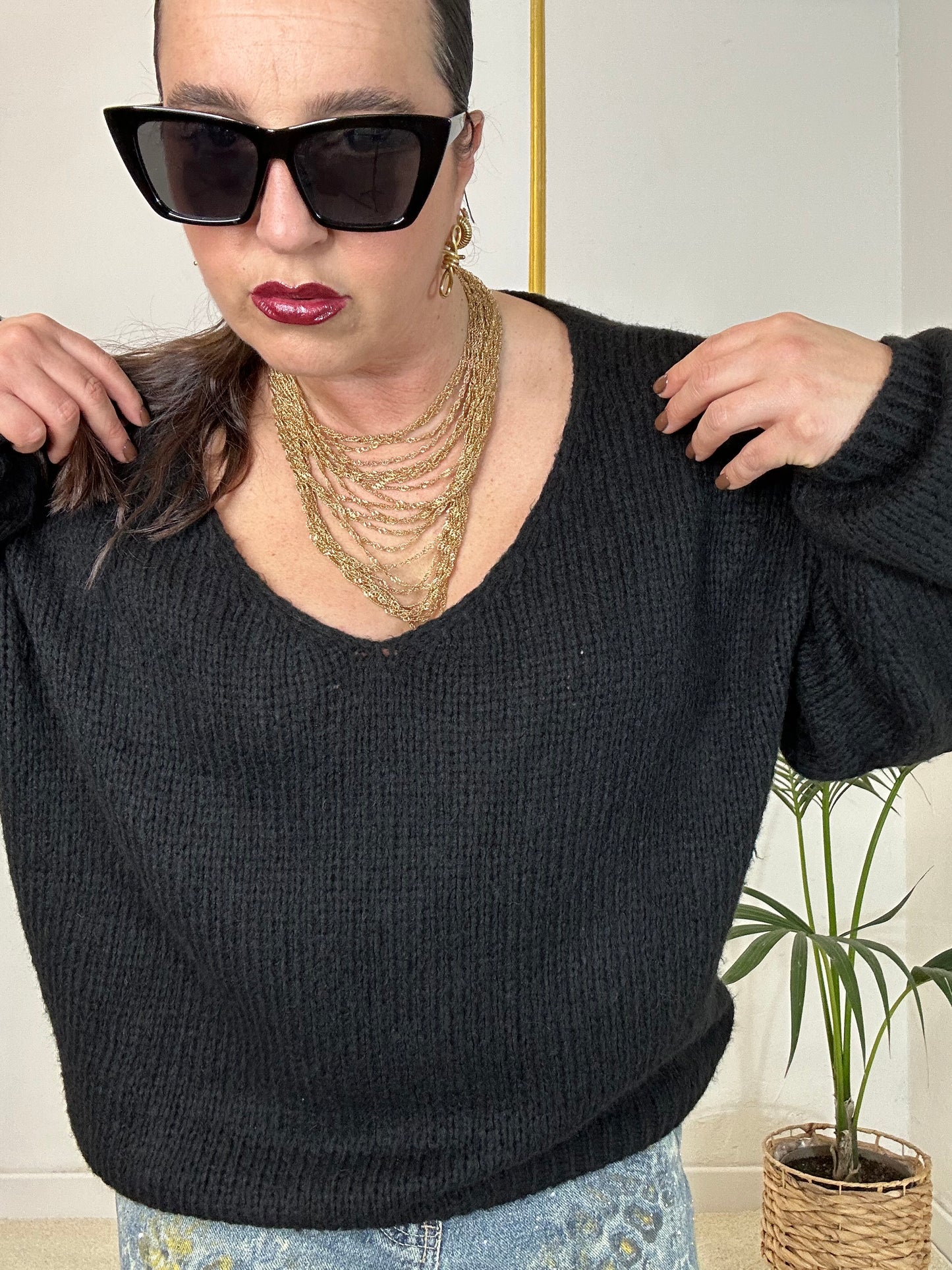 MAGLIA BASICA A V NERA